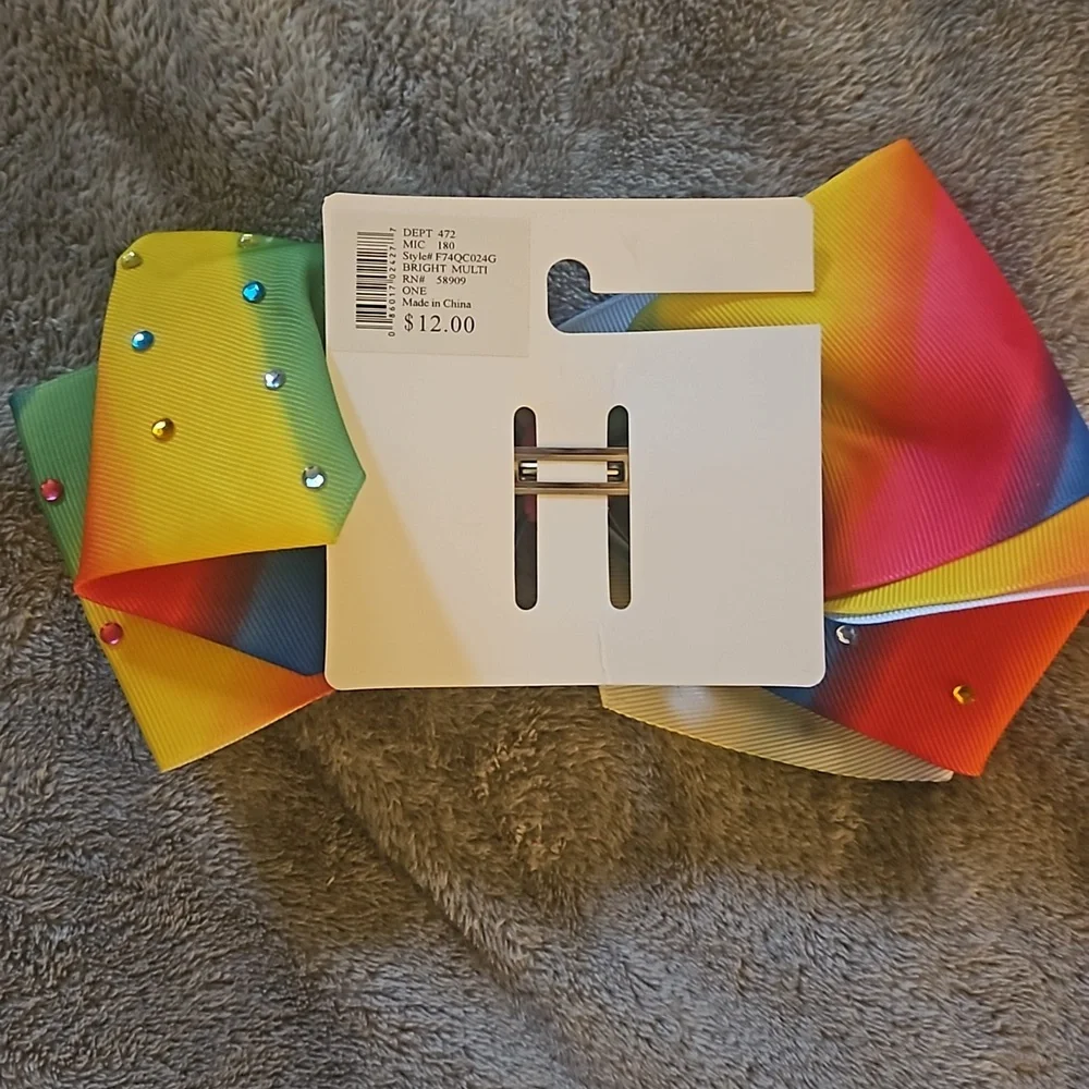 Girl's rainbow bow